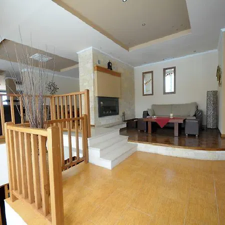 Hotel Nostos 2*