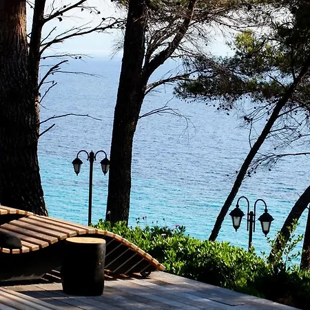 Nostos Hotel 2*