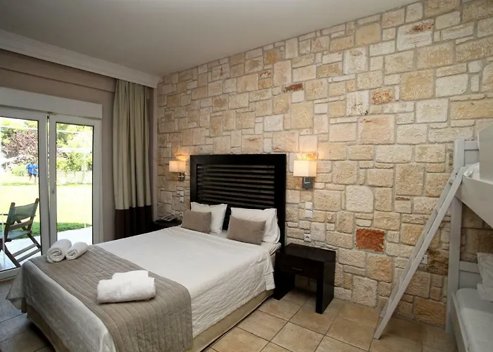 Hotel Nostos Hotel 2*